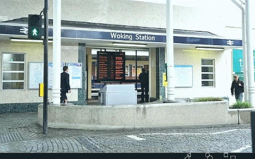 New Central Woking 1 and 2 Bedroom Apartments with Free Gym, close to Train Station image 23